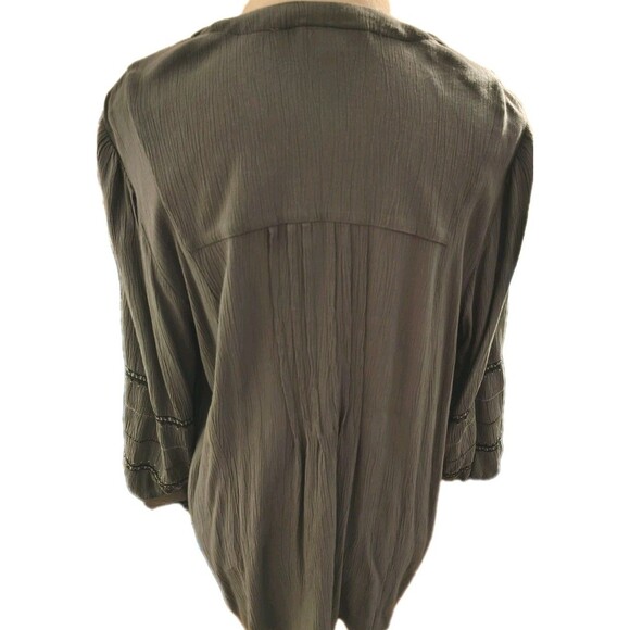 J. Jill Blouse Size M Petite Button Green Pleaded Embroidery 3/4 Sleeve Rayon - Picture 6 of 10